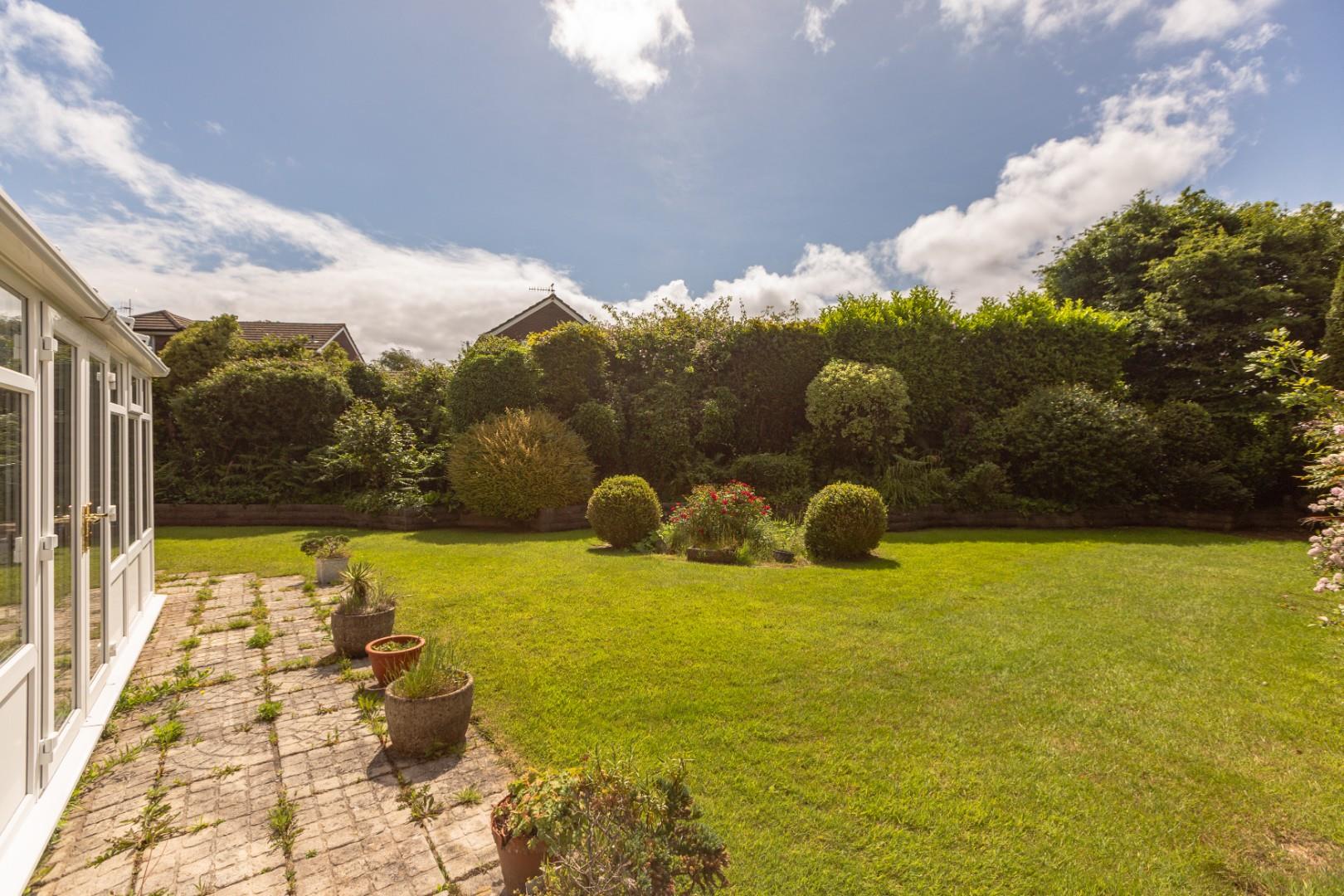 Ffordd Draenen Ddu, West Cross, Newton, Swansea, SA3 5RP